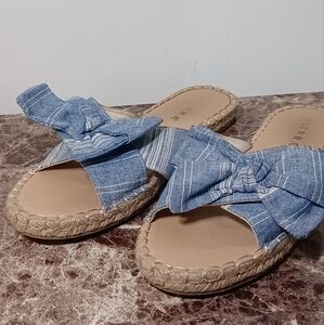 Serra - Blue Denim Ruffle Sandals Size 9 W